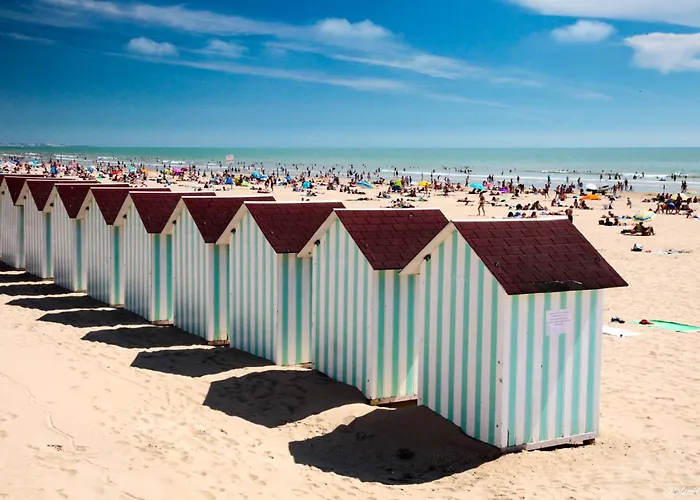 15, Proche Rue Pietonne Et شقة *